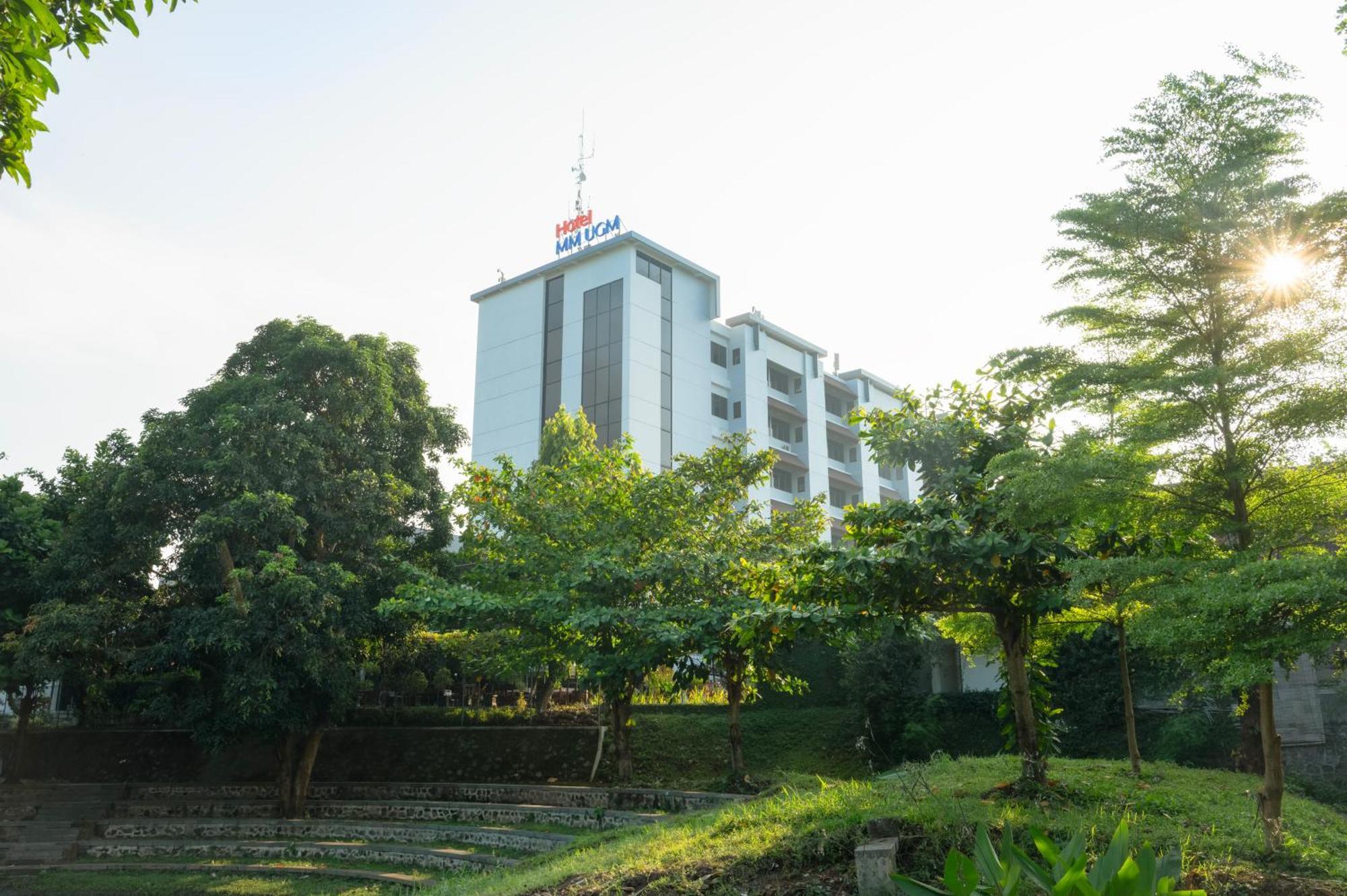 Mmugm Hotel Pakualaman Esterno foto